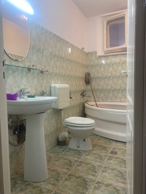 Apartament decomandat zona SINAIA - Poză 17