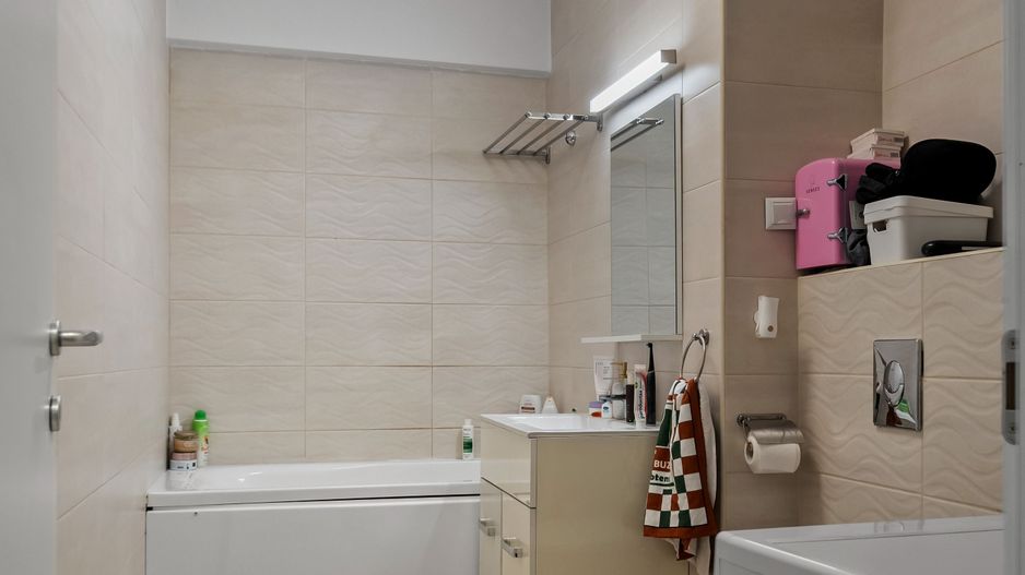 APARTAMENT 2 CAMERE CU LOC DE PARCARE INCLUS - Poză 9