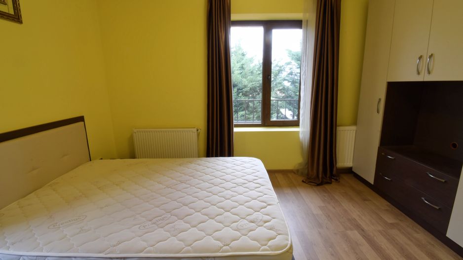Casa cu 5 camere de inchiriat, zona Becas - Poză 16