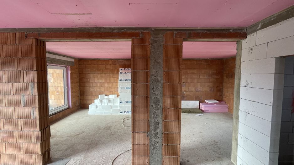 CASA LA ROȘU 220 MP | ZONA RETRASA CU VEDERE PANORAMICA| MARGINEA - Poză 9