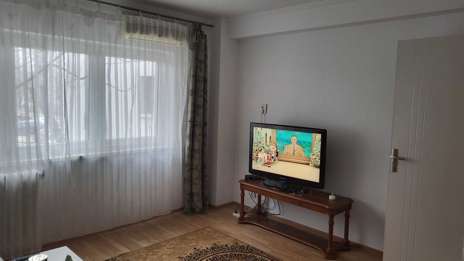 Închiriez apartament 2 camere, Mall Vitan, mobilat și utilat complet - Poză 4
