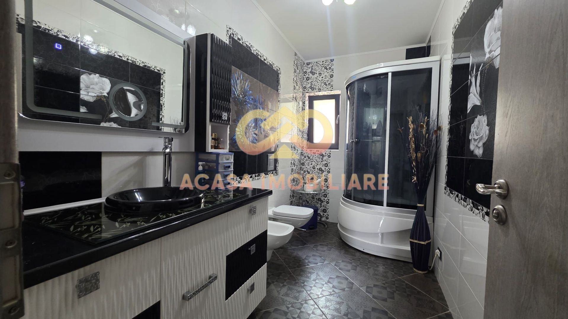 BUCIUM VILA 5 CAMERE 193MP  TEREN 1700MP - Poză 20