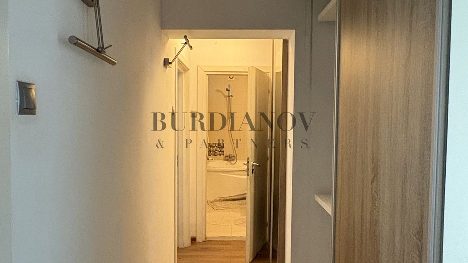 Apartament cu 3 camere - Metrou Costin Georgian - bd. 1 Decembrie 1918 - Poză 12