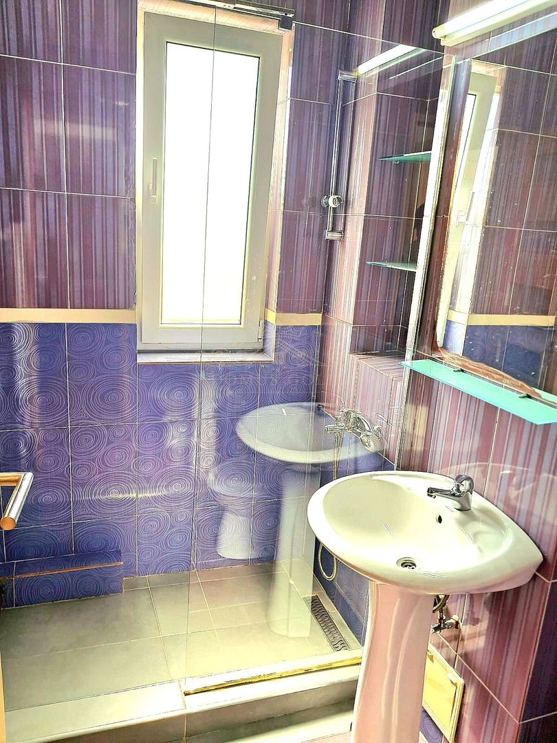 Oferim spre  vinzare un Apartament 2 camere Gheoergheni zona Hermes. - Poză 1