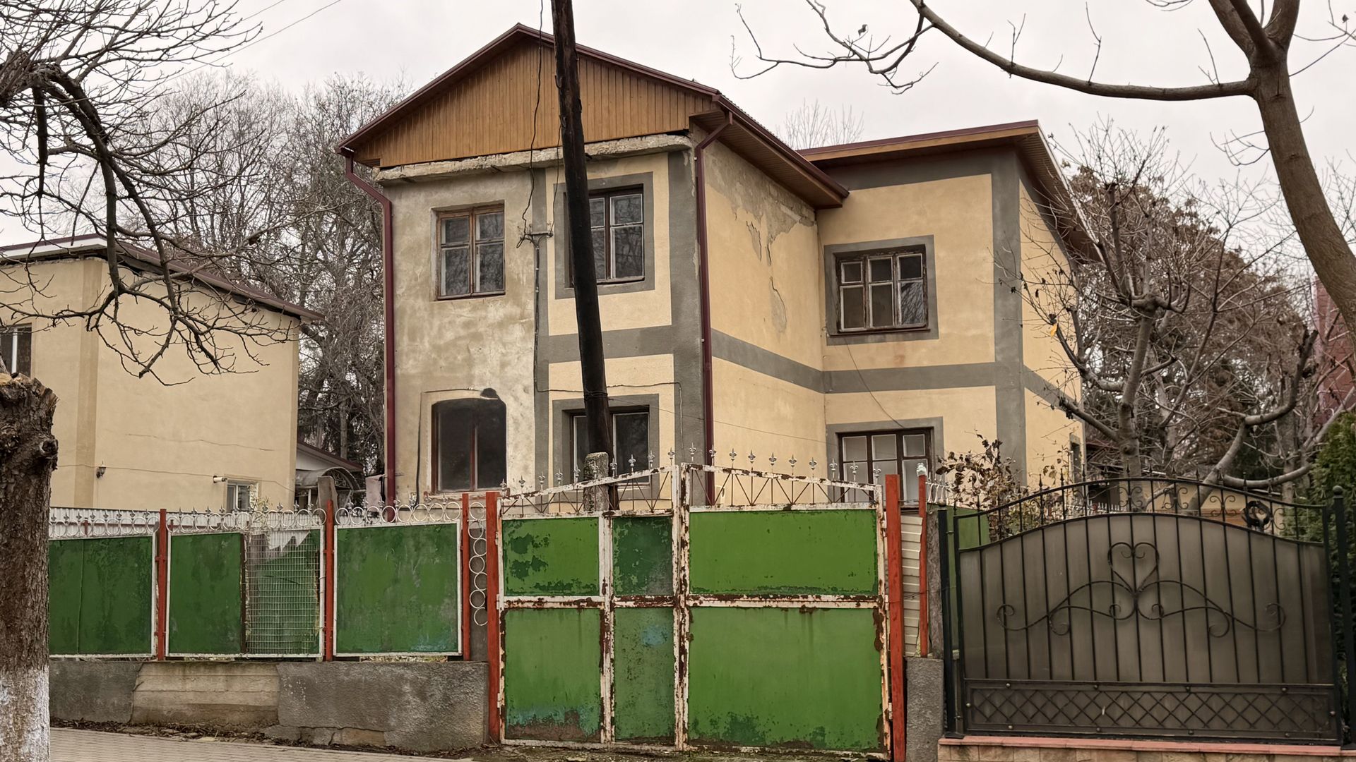De vânzare / Schimb  – Duplex în centrul orașului Cimișlia Vizavi de Procatura - Poză 3