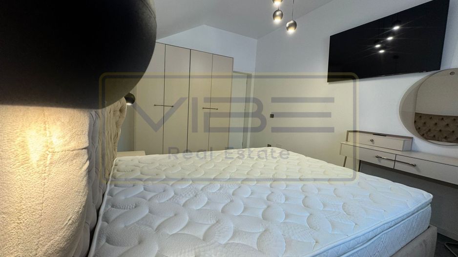 Apartament premium 3 camere + terasa Podul de Fier - Poză 3