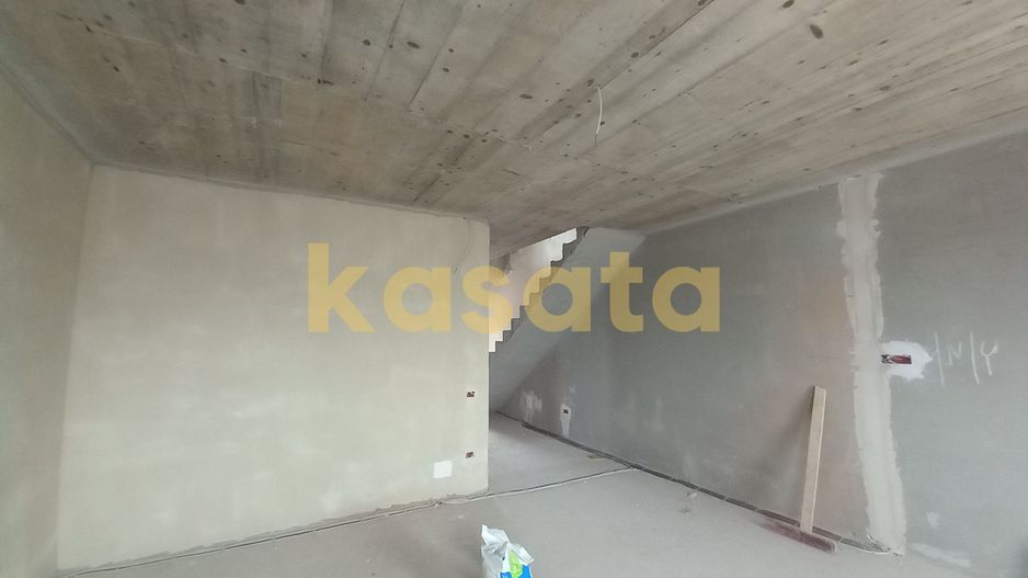 Duplex 4 camere | Bragadiru | curte generoasă, zonă liniștită - Poză 7