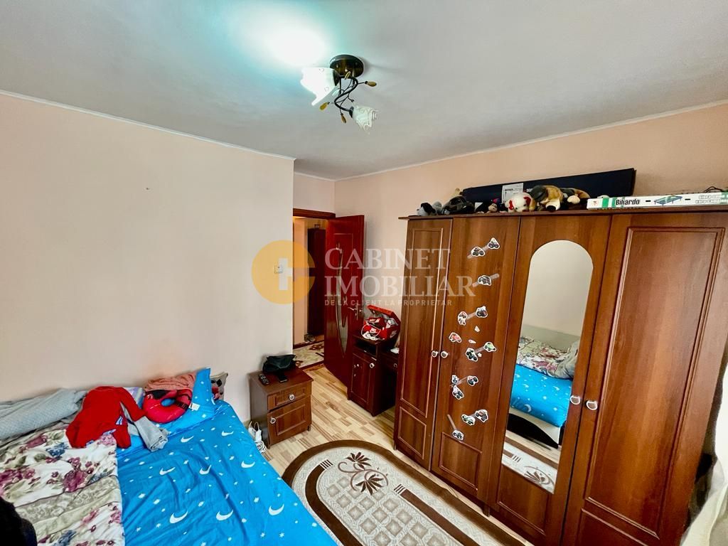 Etaj 2 Apartament 2 Camere Decomandat LIDL-Nicolina Bloc 1983 - Poză 9