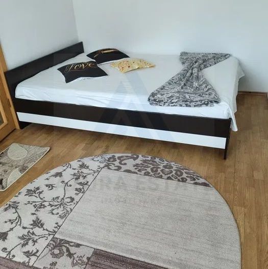 Apartament 2 camere bucatarie inchisa baie cu geam zona Mihai Viteazu - Poză 2