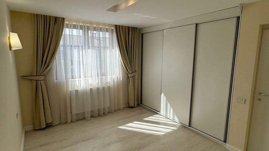 Oxford Gardens | Vila | LUX | 5 camere | Curte | - Poză 21