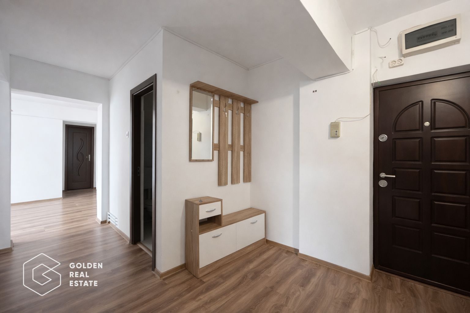 Apartament 3 camere, decomandat, zona Micalaca - Poză 12