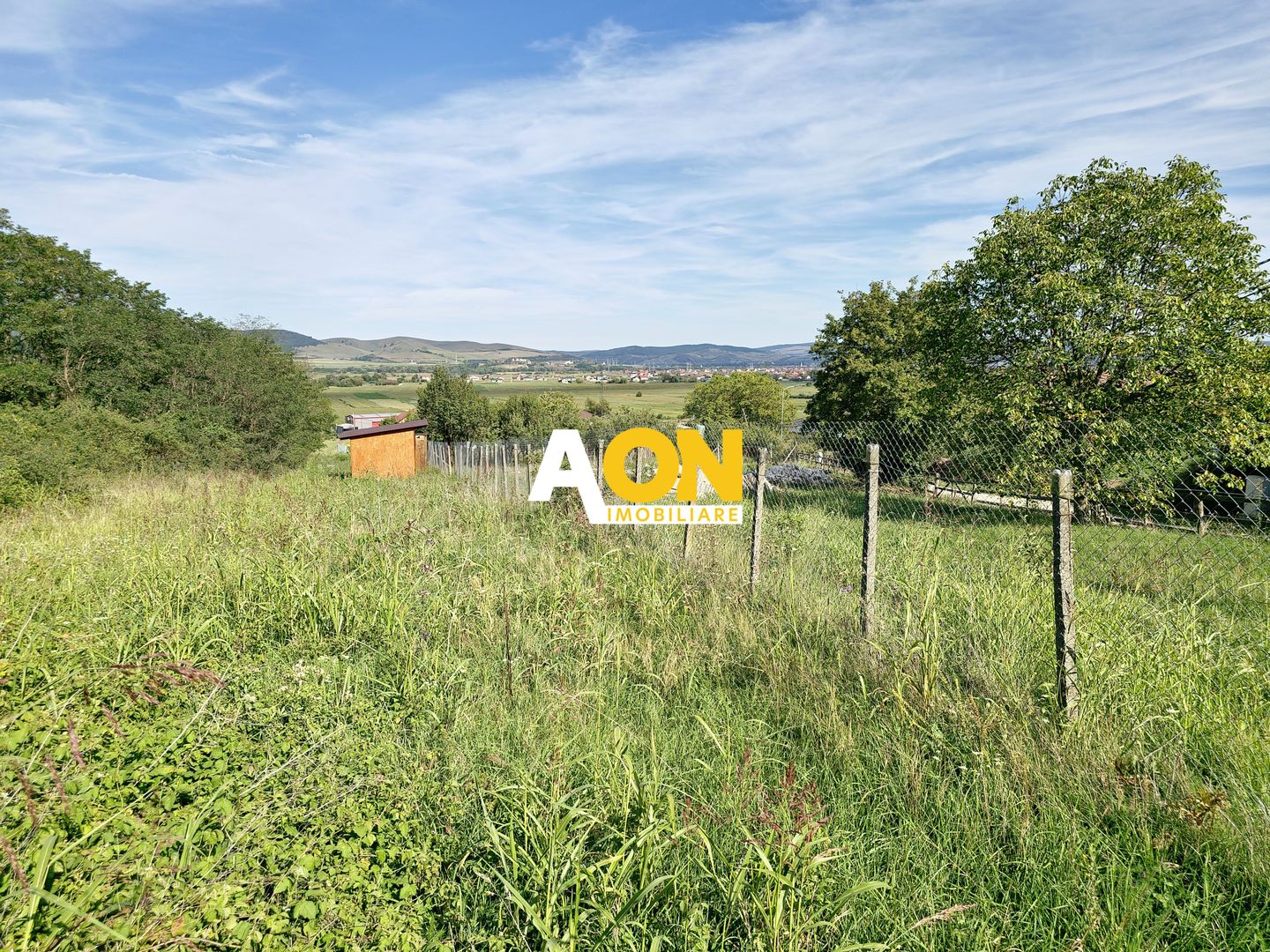 Teren parcelabil, 1600 mp, cu utilitati si iluminat stradal, Micesti - Poză 3