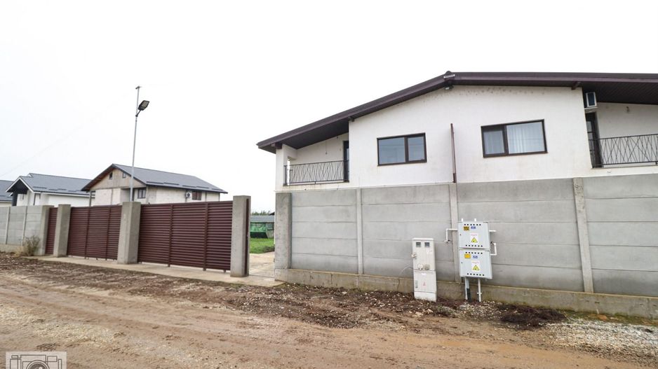 Soluție Locativă pentru Firme: Vilă cu Capacitate Mare în Ciorogarla - Poză 24