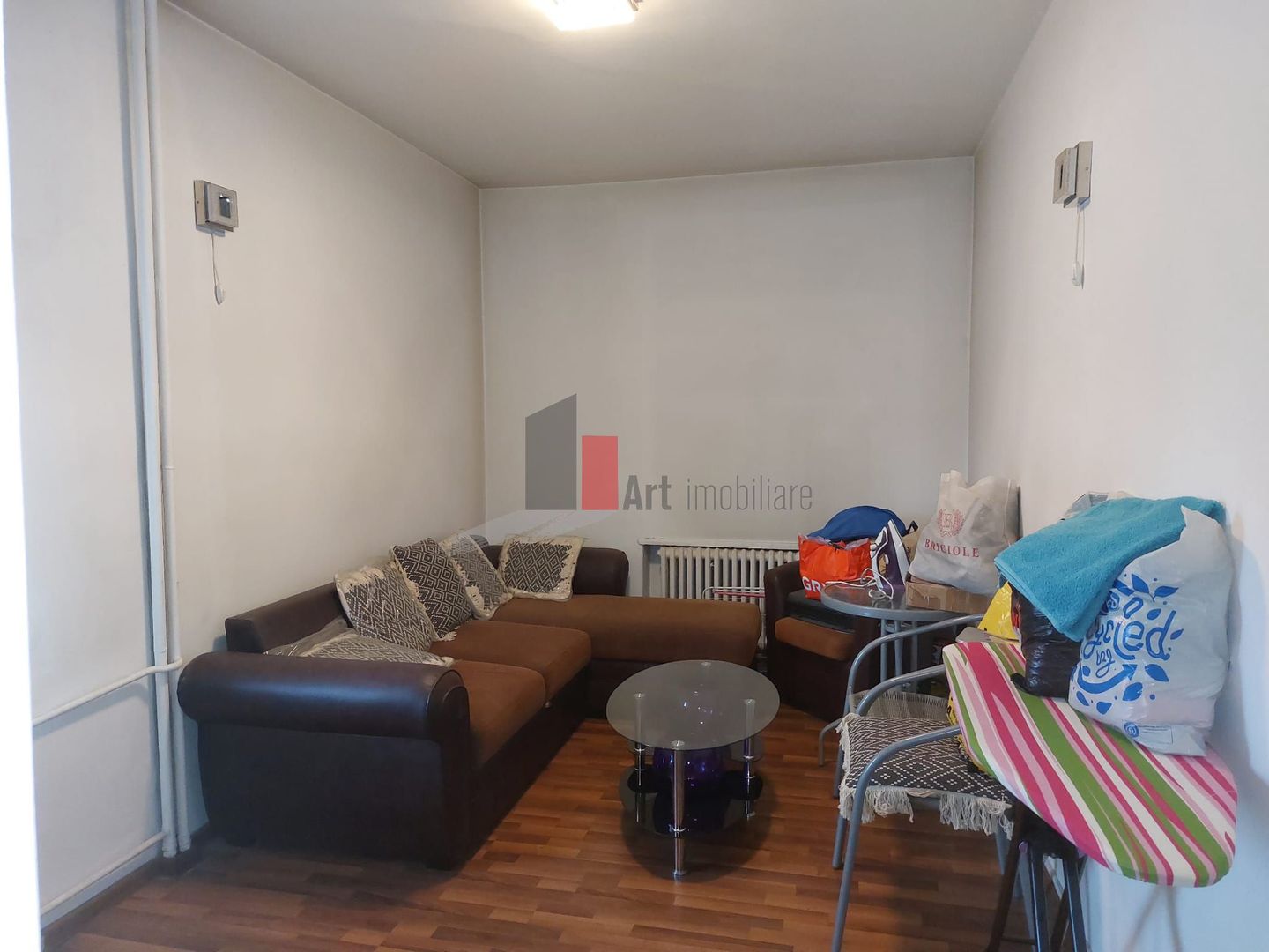 Apartamentul "SUPERMETO", pozitie foarte buna, amenajat - Poză 3