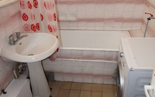 apartament 3 camere, 2 bai, centrala proprie, ideala pentru un cuplu - Poză 6