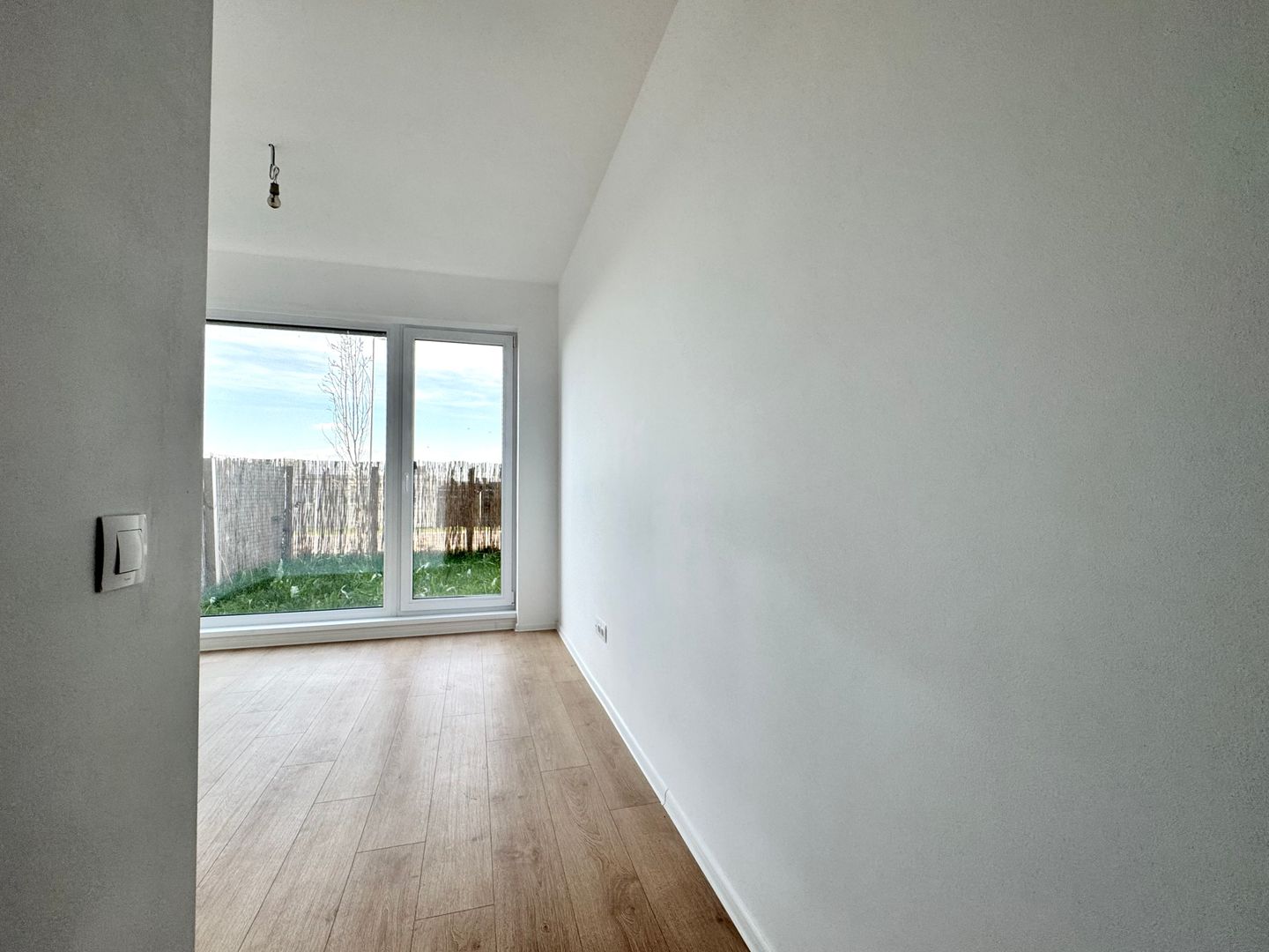 Apartament 4 camere Decomandat + Grădină Proprie - Atria Urban Resort - Poză 10