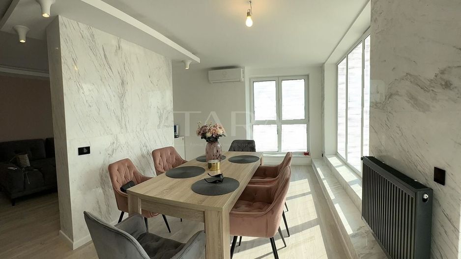 Eleganță și confort – 2 camere cu terasă panoramică în Grigorescu. - Poză 1