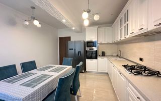 Vând apartament 3 camere 3 minute de Coresi complex ISARAN - Poză 29