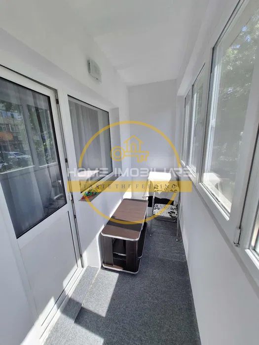 3 camere decomandat renovat zona Mircea cel Batran - Poză 7