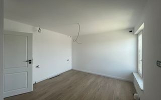 Duplex spațios cu teren generos-Moșnița Veche - Poză 15