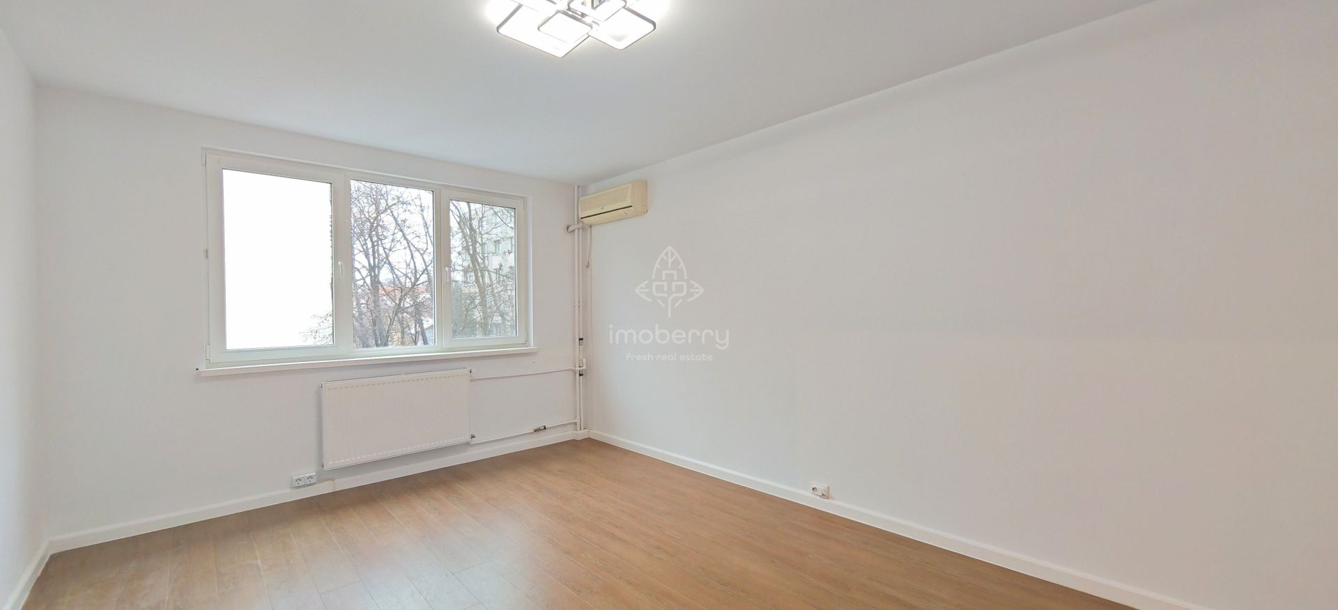 3 camere | Militari | Etaj 1/4 | Renovat 2025 | Vedere spre zona de case - Poză 1