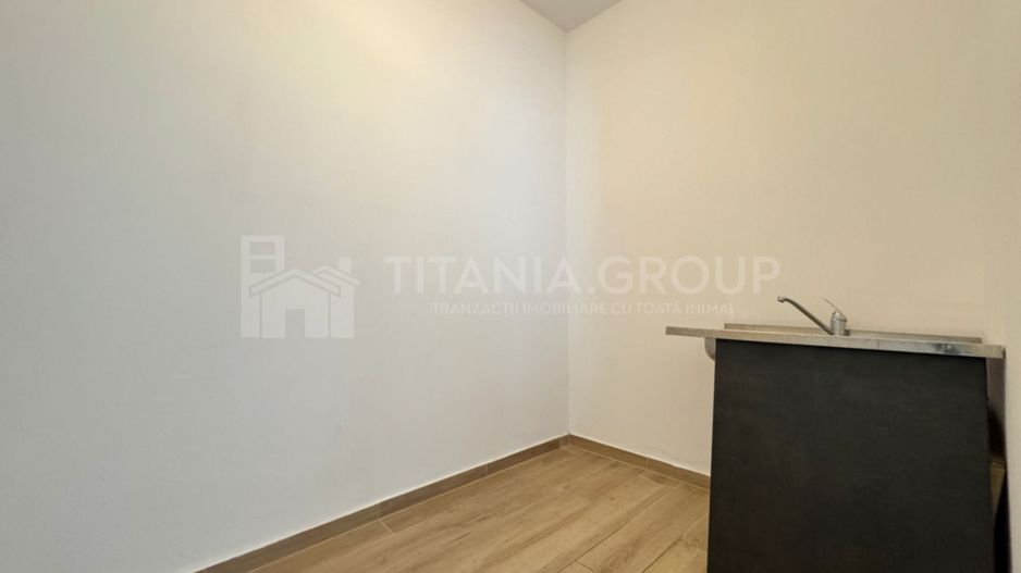 Spațiu comercial Kasper Coresi 100 mp, terasă 35mp - Poză 6