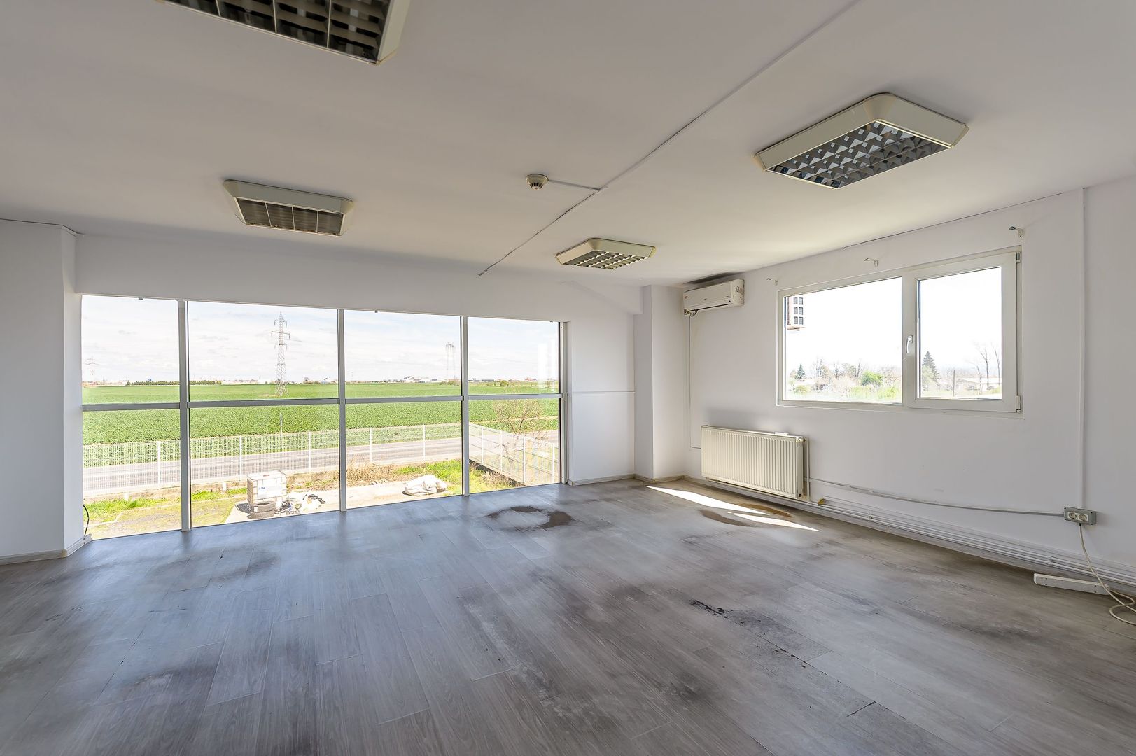 Hală industrială ideală pentru producție sau showroom în Arad 553mp - Poză 9