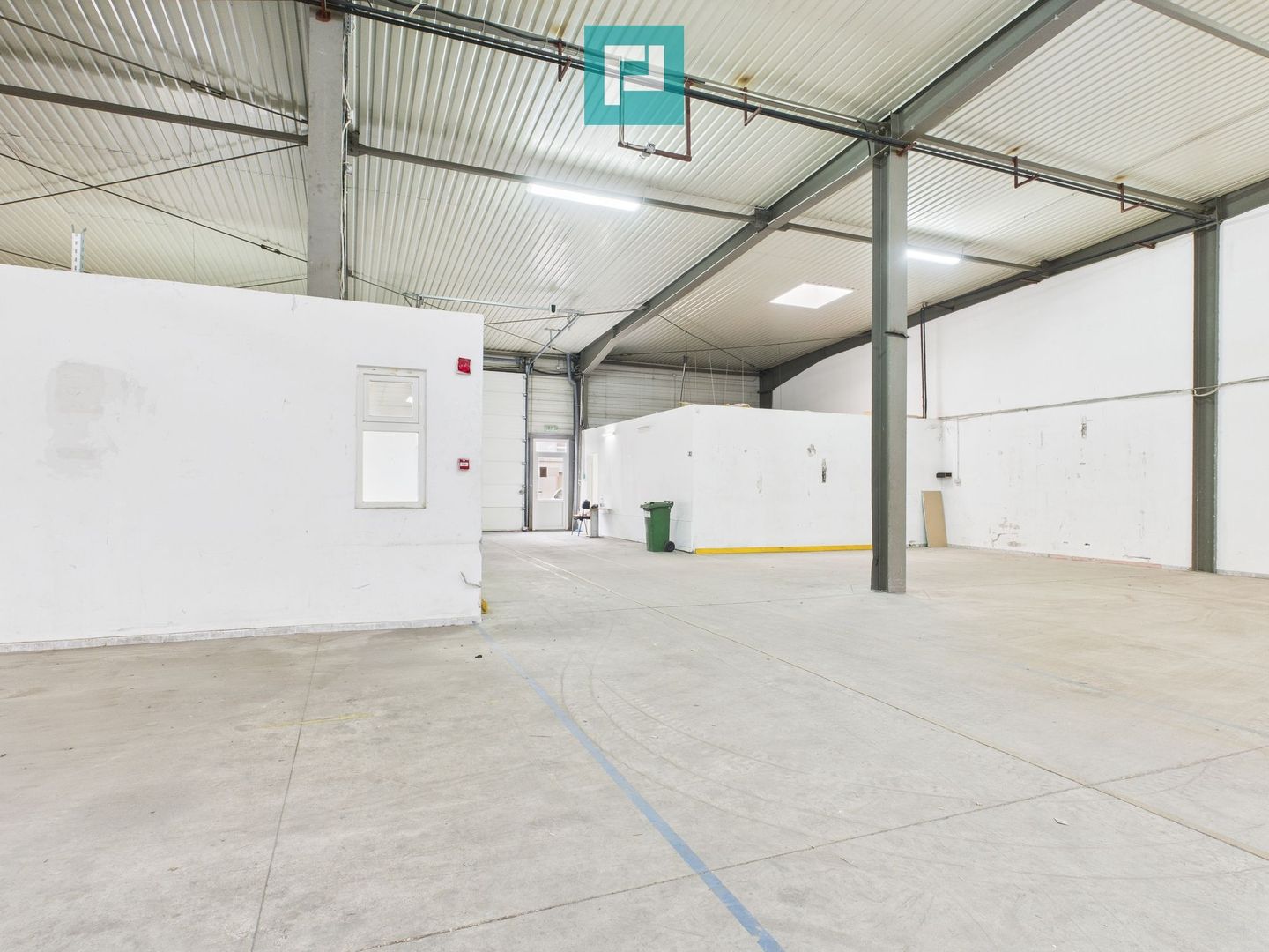 Hală și spații de birouri în Arad - Poză 14