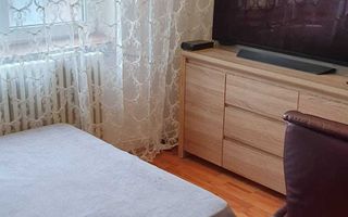 Apartament 2 camere semidecomandat 1/4 Craiovita Noua - Poză 4