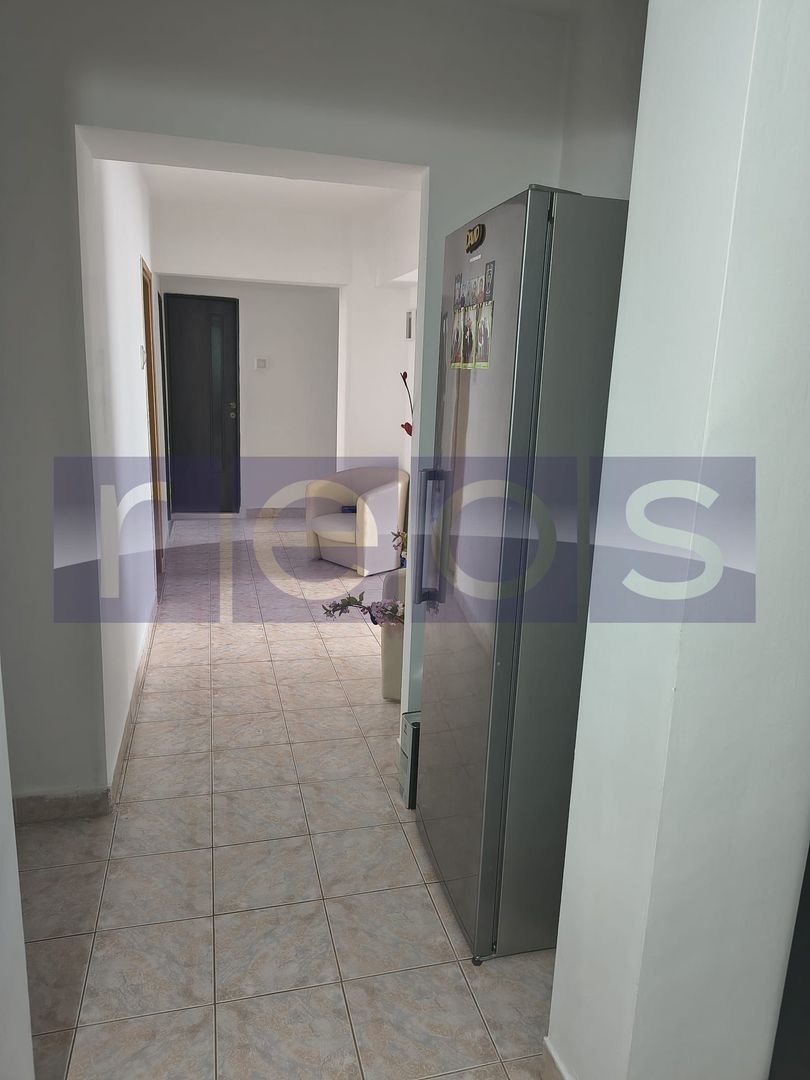 VANZARE 4 CAMERE DECOMANDAT -PARCARE -BULEVARDUL  GHENCEA - Poză 5