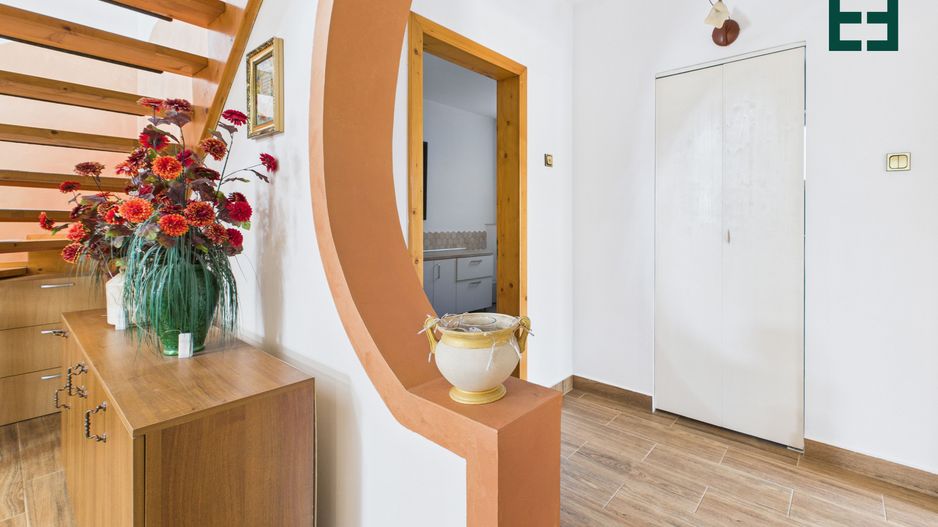 Casă tip Duplex cu 8 camere  - Zona Bujac - Arad - Poză 21