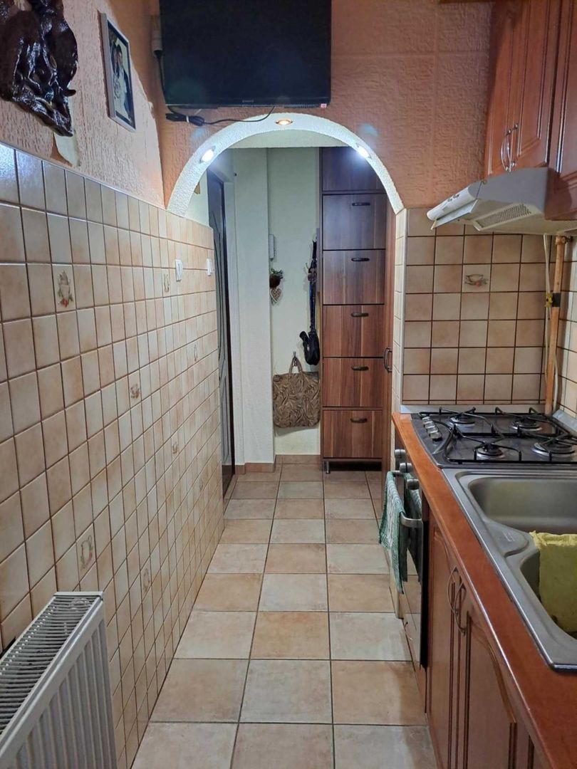 BRASADAS vinde ap cu 2 cam etaj 3/4 in 14 Mai. - Poză 2