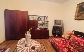 Casa singur in curte zona Velenta - Poză 2