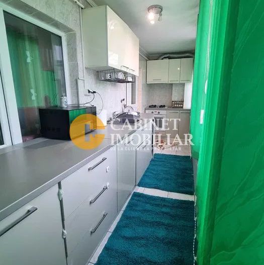 Cug - 3 Camere Decomandat  -Etaj 3 , Bloc 1986 - Poză 4