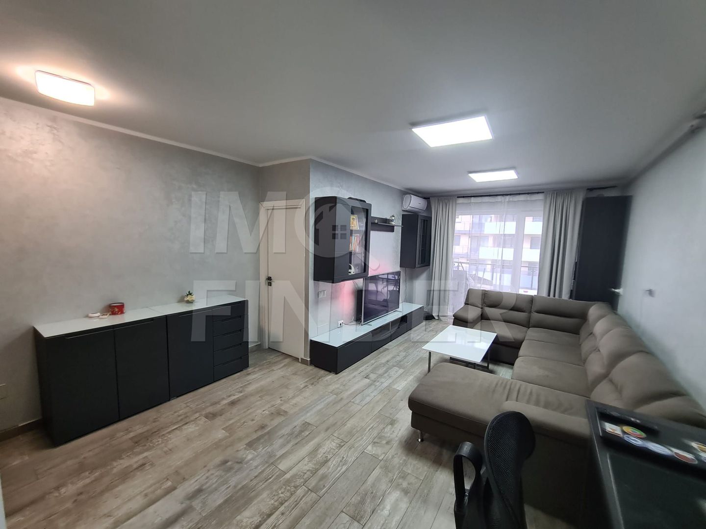 Apartament Superfinisat cu parcare subterana-  Grand Park Residence - Poză 1