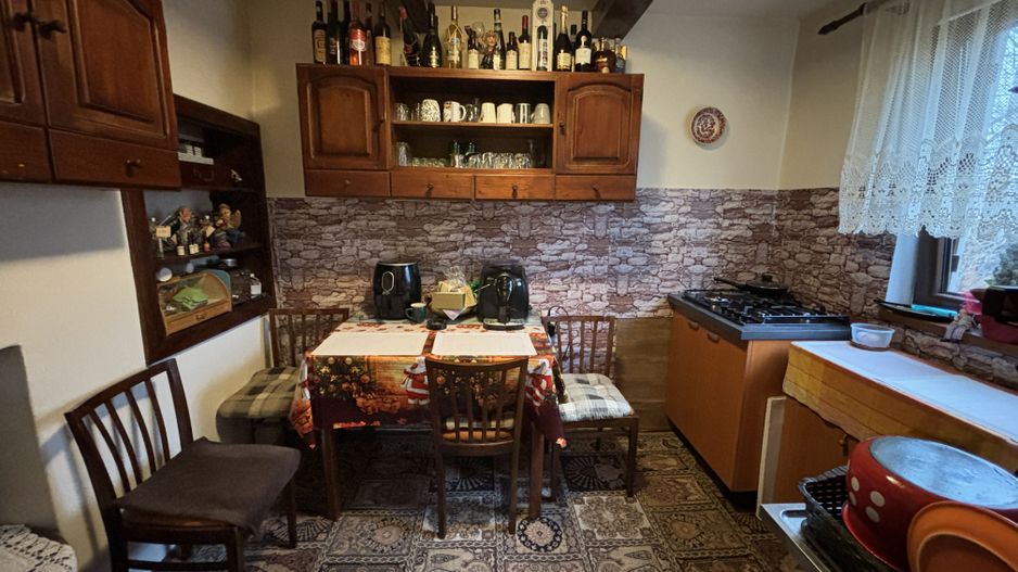 Două case de vânzare cu teren 1800 mp Dobolii de Sus - Poză 5