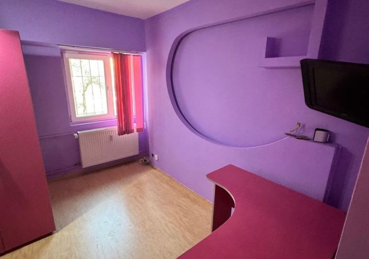 Inchiriez apartament nemobilat 4 camere Pantelimon - Poză 2