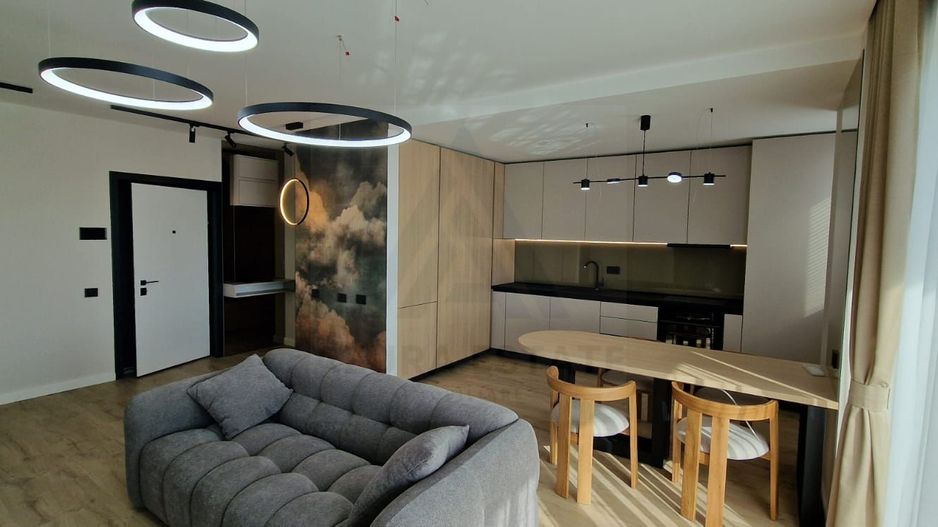 Apartament lux 80 mp utili 3 camere 2 bai si parcare subterana - Poză 3