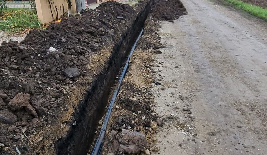 Stradal- Utilitati- Liziera Ciorogarla - Strada Sacamilor - Poză 6