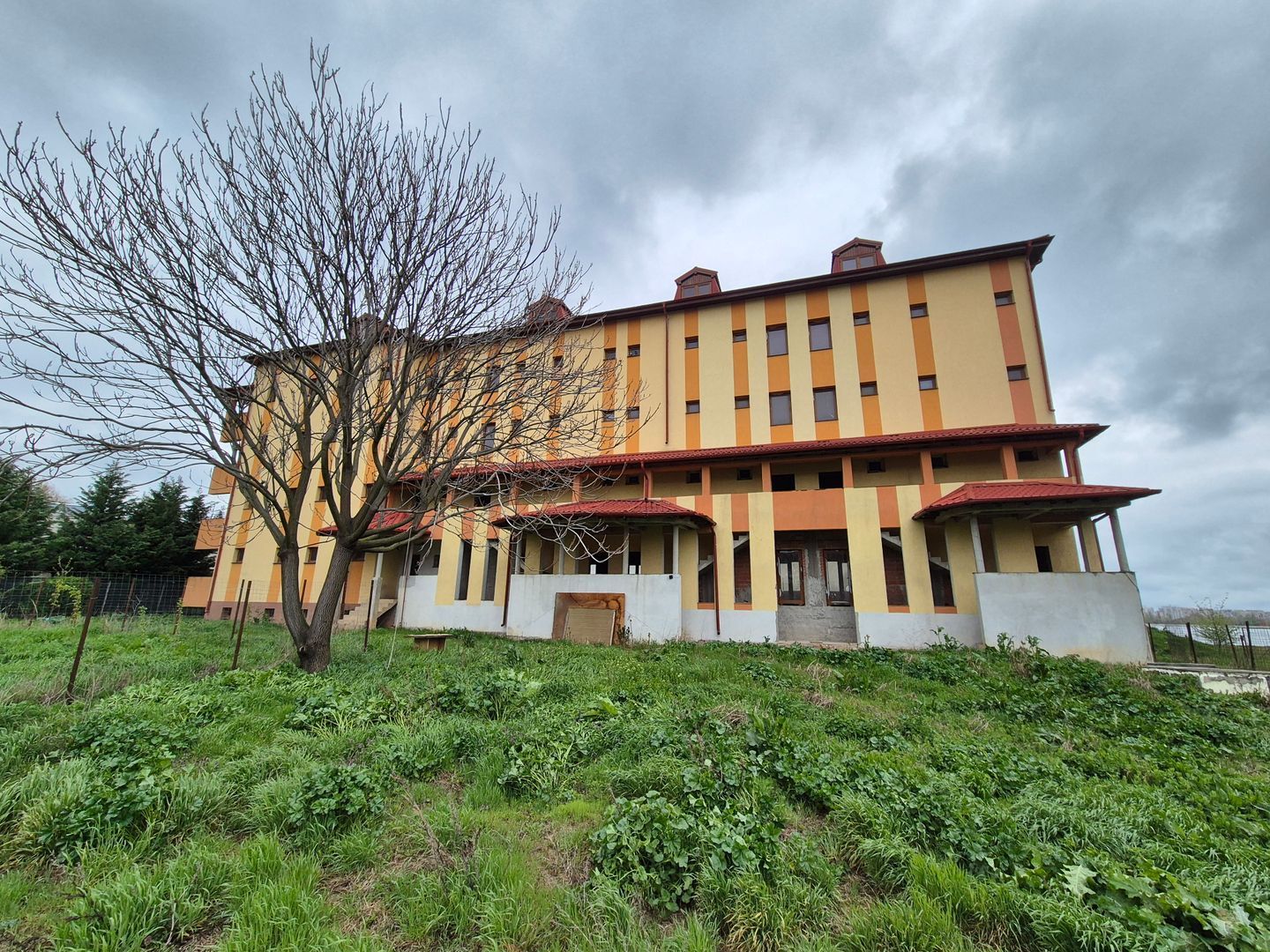 Cladire S+P+3+M - 1762,18 mp + teren 1608 mp - Lacul Morii - Poză 5