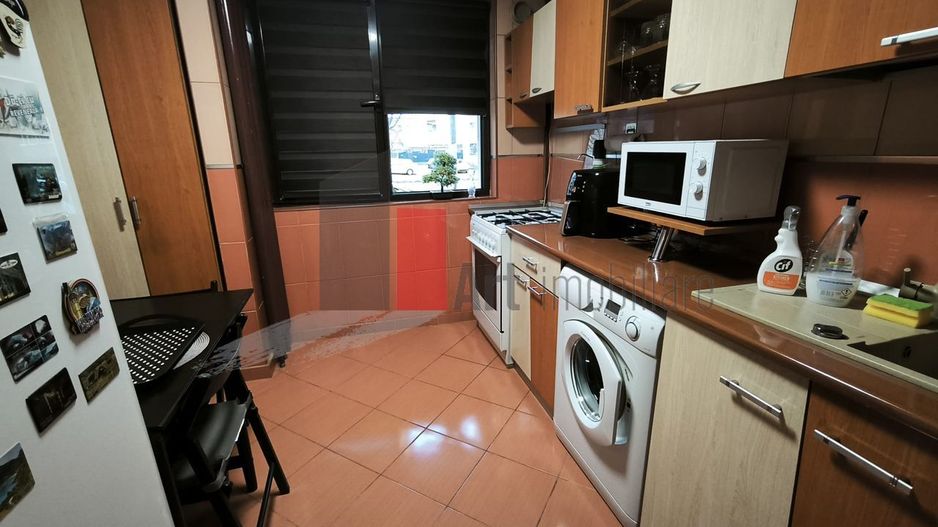 Vanzare apartament 3 camere Crangasi-Calea Giulesti - Poză 2
