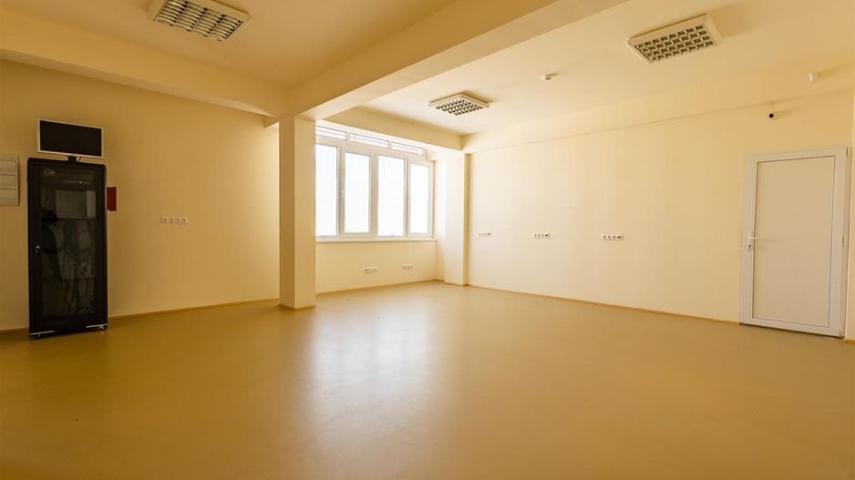 Spatiu comercial nou, componenta si dotari apreciabile, Calea Bucuresti, Brasov - Poză 26