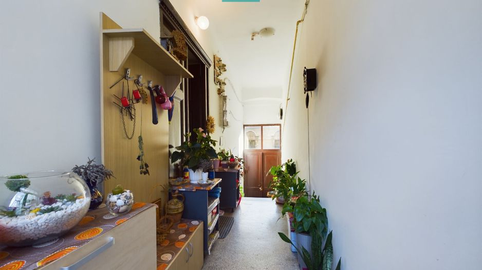 Clădire cu două apartamente zonă centrală - Poză 21