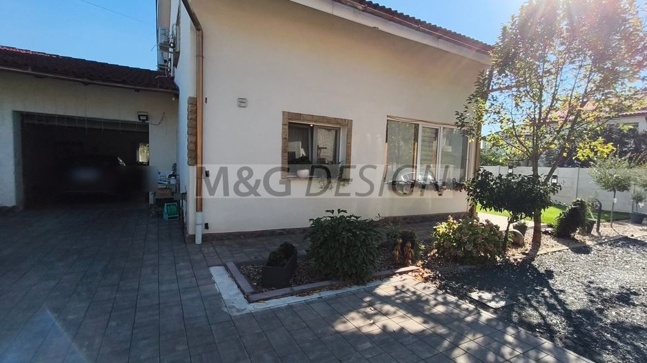 Casă individuală spațioasă cu garaj și curte generoasă – Ghiroda - Poză 39
