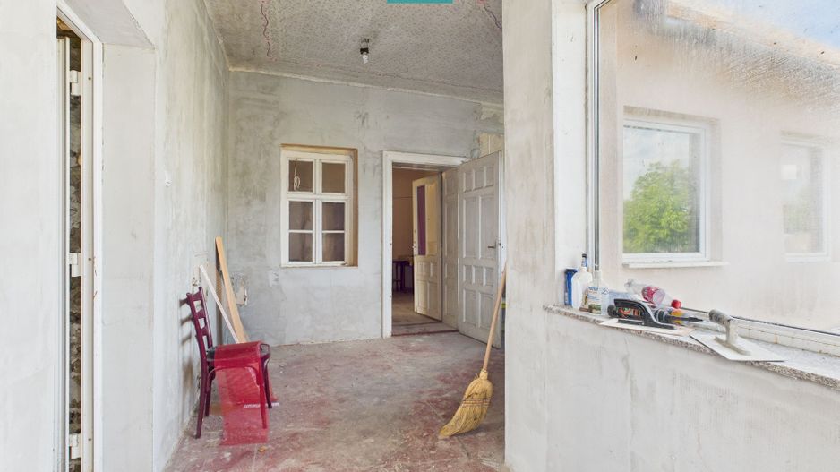 Casă spatioasă și solidă în Pecica - Poză 24