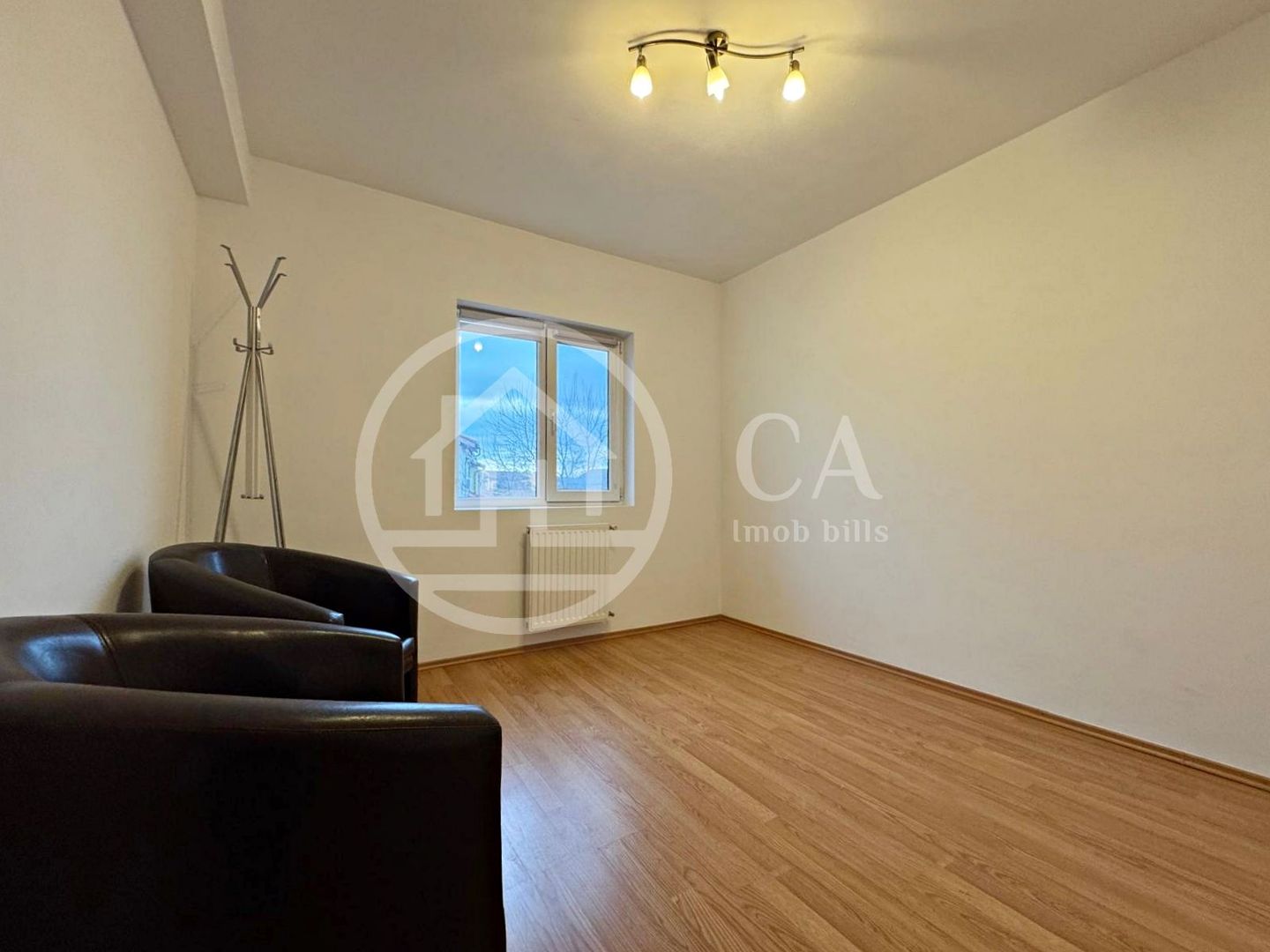 Casă de închiriat cu 4 camere în Cartierul Europa, Oradea - Poză 6