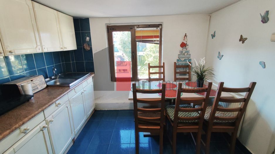 Vila de inchiriat/ Spatiu comercial.(etaj1/mansarda) Domenii - Poză 9