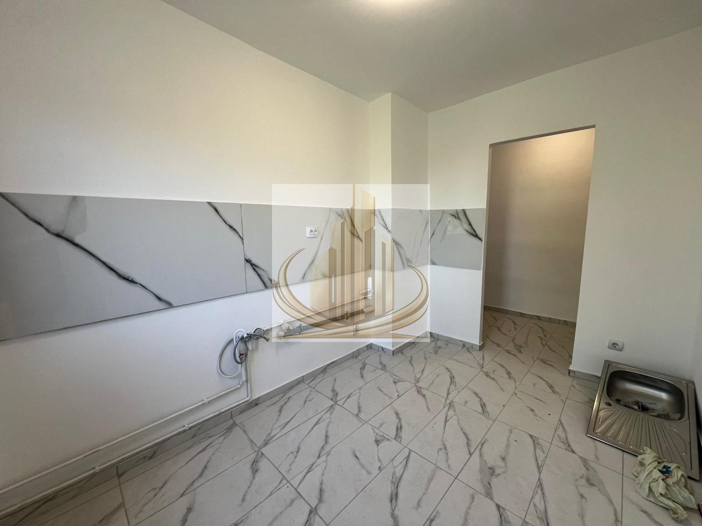 Ap 2 cam| Renovat integral | Etaj Intermediar | Shopping City | Turist - Poză 4