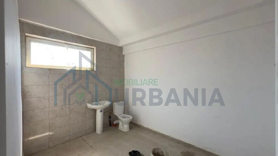 Hala industrială de vânzare, Holboca, 350 mp construcție, teren 500 mp - Poză 1