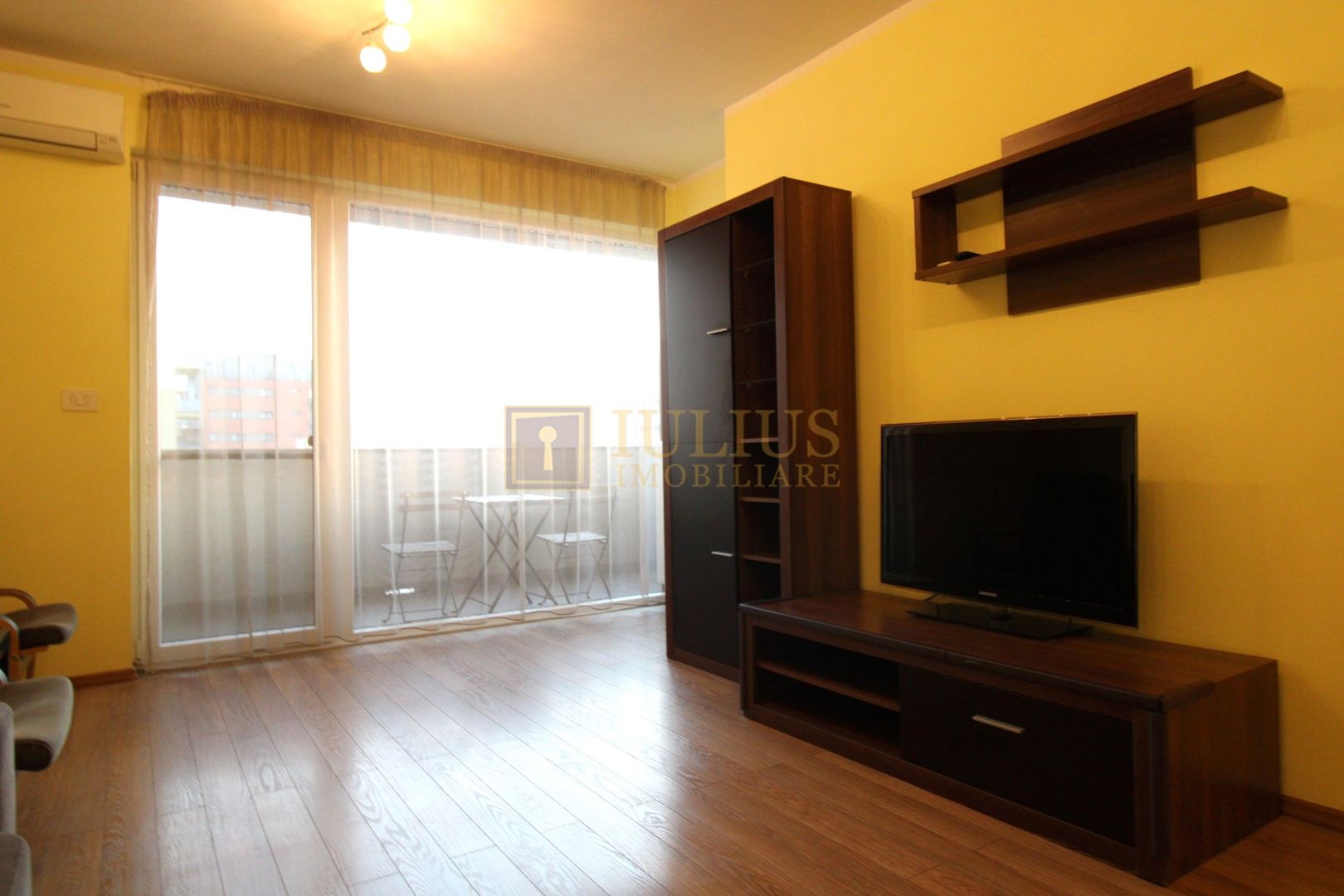 Aradului - Iris, 2 camere, loc de parcare + boxa. - Poză 4